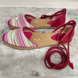 UGG Libby Serape Flat Espadrilles w/extra leather strap Fuschia/Multi Sz 9 NIB